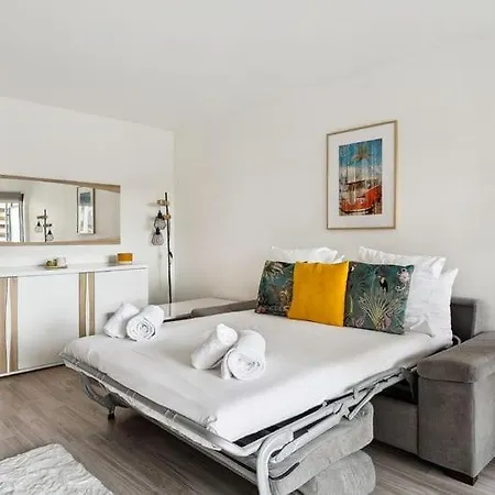 Apartman Studio With Balcony - Close To Eiffel Tower Párizs